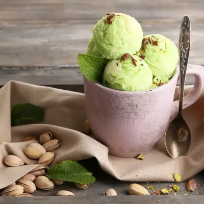 Suspension parfumée ovale - Pistache